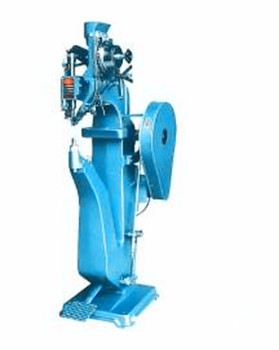 如何判斷所采購的氣壓鉚接機(jī)是否性價(jià)比高？