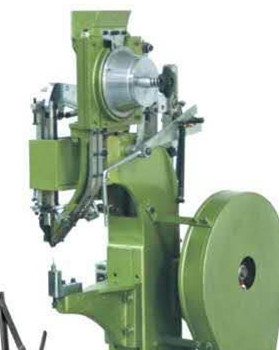 哪些因素會(huì)影響到鉚接機(jī)價(jià)格和質(zhì)量？