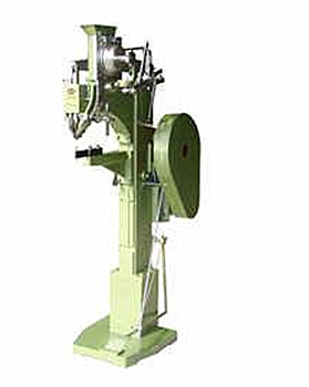 液壓鉚接機(jī)的液壓系統(tǒng)有幾種回路？