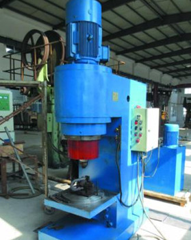 購買氣壓鉚接機(jī)需要多少錢？