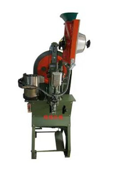 鉚接機(jī)鉚接時(shí)出現(xiàn)裂紋是怎么回事？