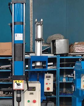 國內(nèi)廠家生產(chǎn)的鉚接機價格貴嗎？